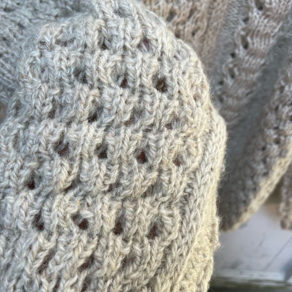 Irish wool vintage fisherman sweater in oatmeal - Picture 4 of 6